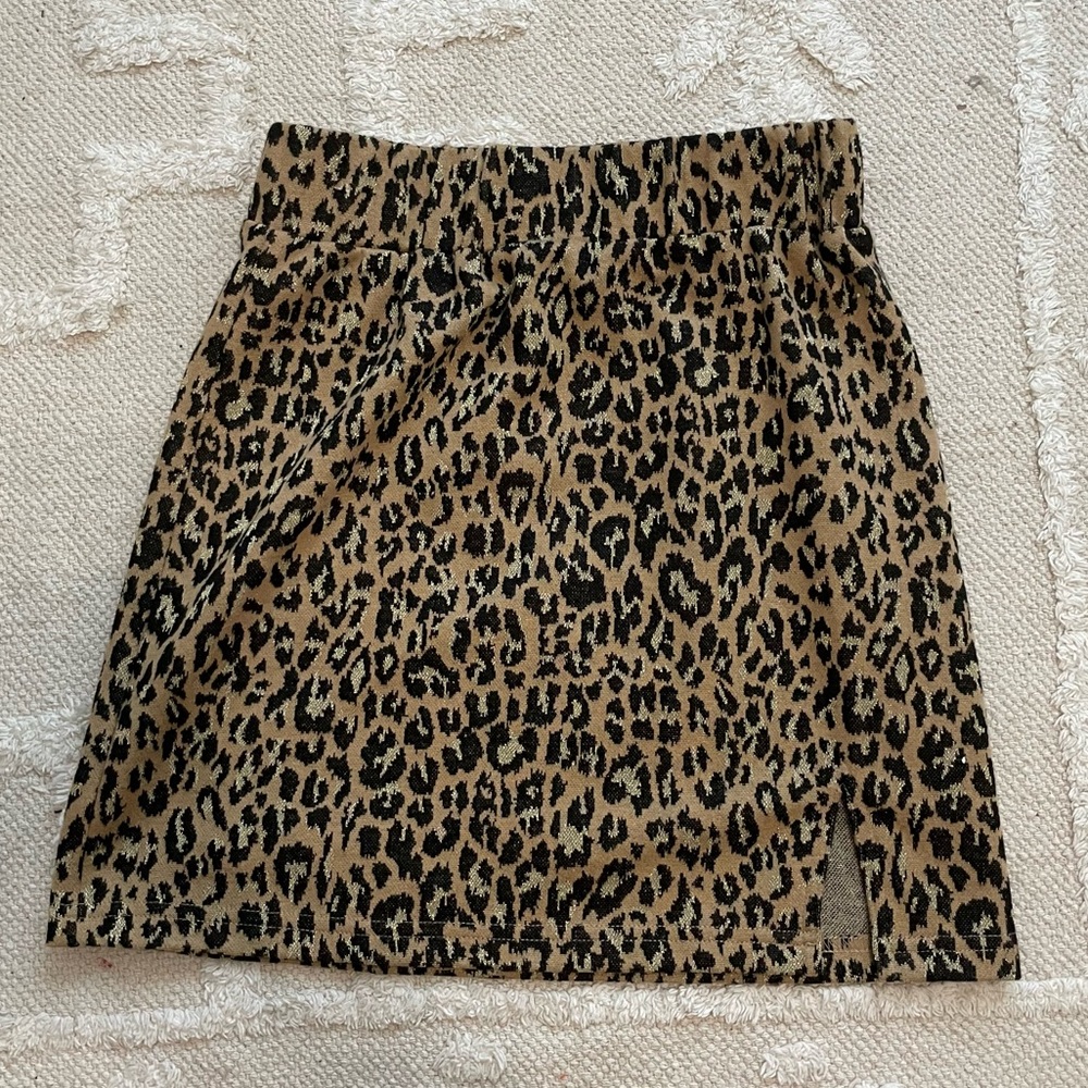 leopard mini skirt